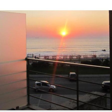 Oceanview Apartment On Beach Near Porto Vila Nova de Gaia Exterior photo